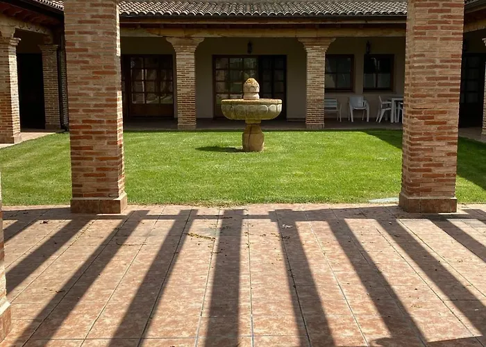Casa Fresno En El Campo Hasta 5 Personas Cerca De Salamanca Tatil Evi Almenara de Tormes